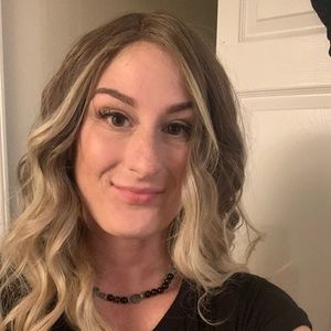 Meet your Posher, Laura syracuse fernandez